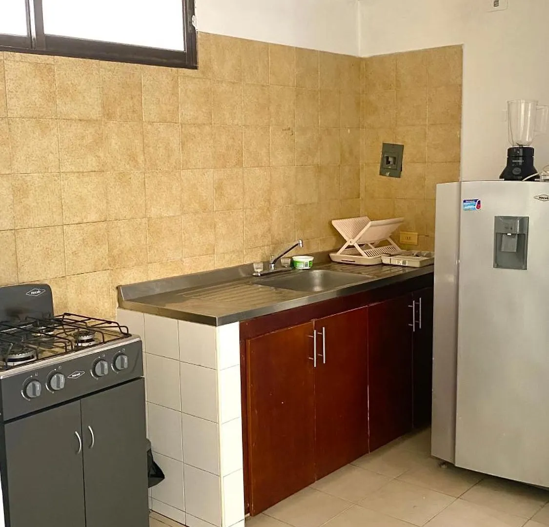 Apartaestudio Amoblado Rodadero Con Excelente Ubicacion سانتا مارتا شقة